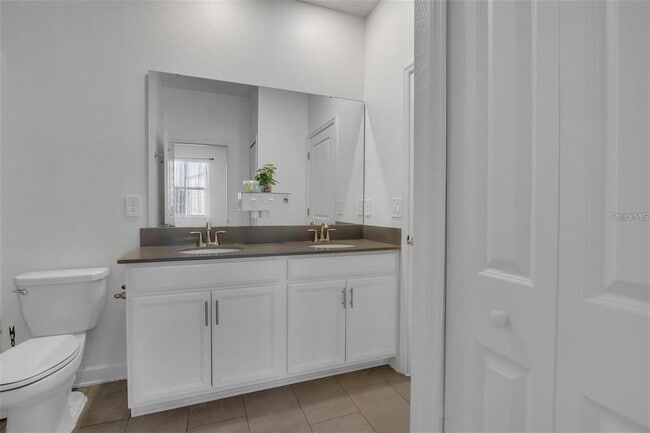 Building Photo - 9084 Sommerset Hills Dr