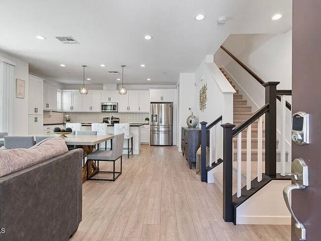 Building Photo - COMING SOON! 3/2.5 in Morgan Hill