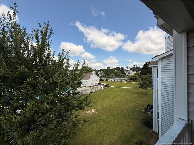 Building Photo - 300 Waterdown Dr