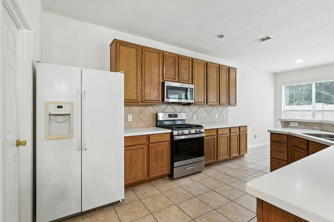Building Photo - 18607 Camellia Dale tr