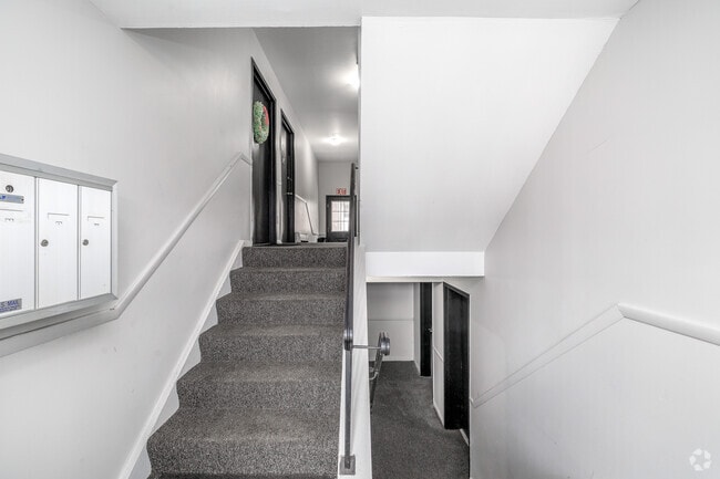 Lobby - The Orchard at Solo