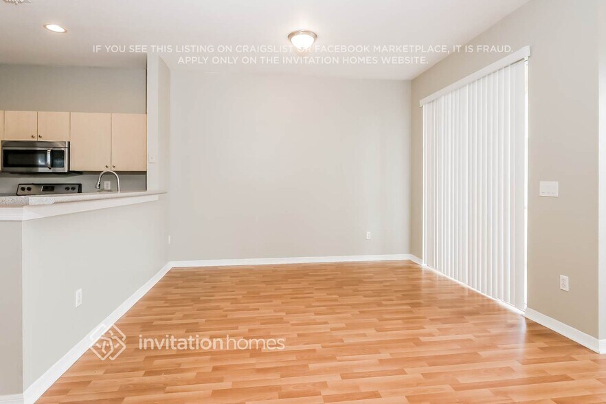 Building Photo - 215 River Bluff Ln