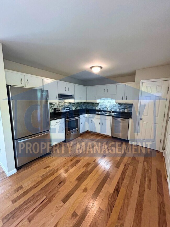 Building Photo - Three bedroom ranch-style home!