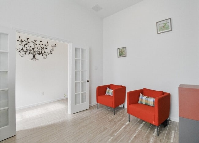 Building Photo - 9407 Camden Clf Ct