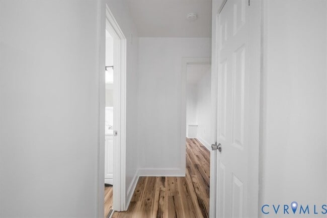 Building Photo - 1609 Buren St