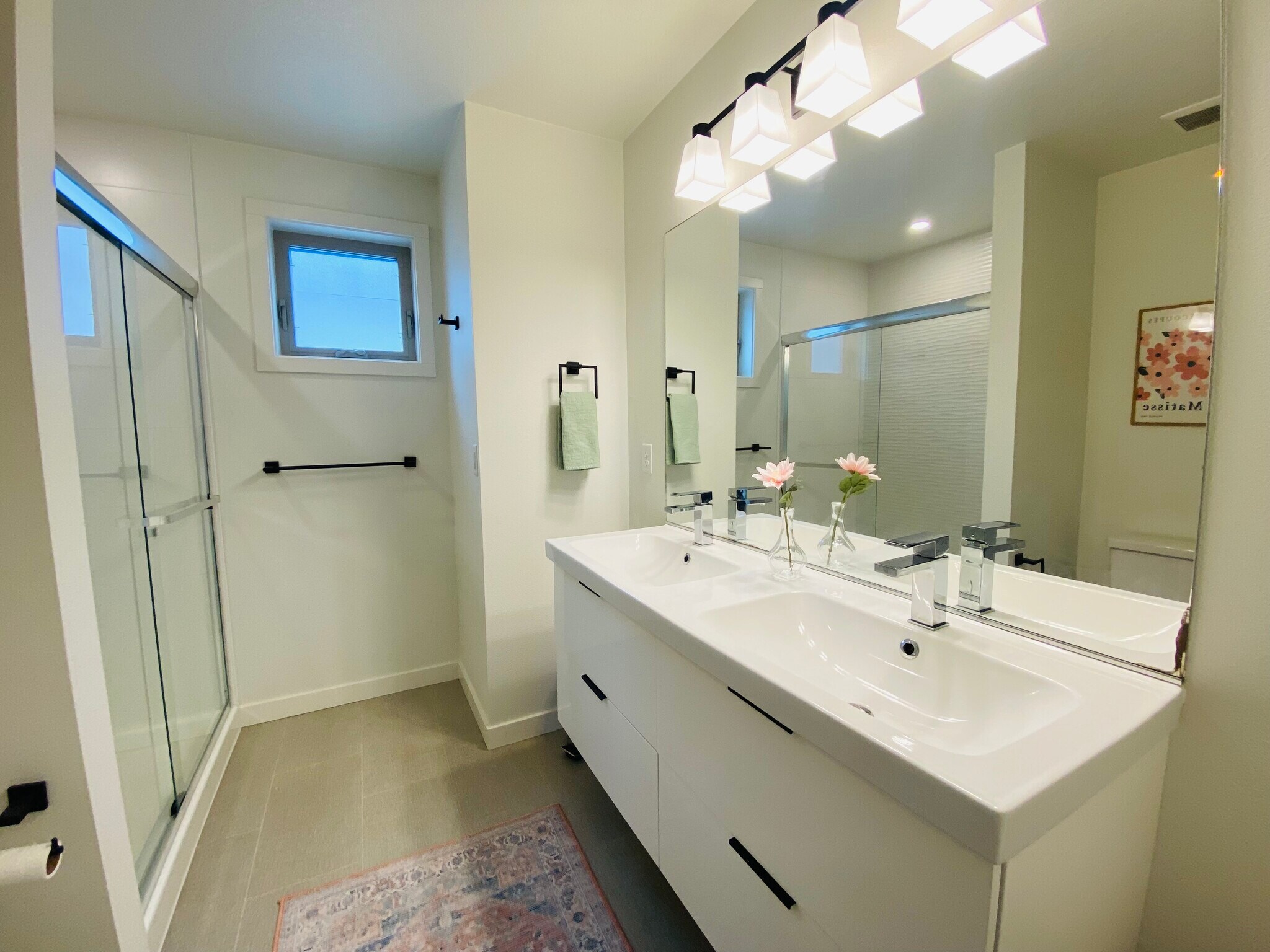 Building Photo - 3942 SE Gladstone St