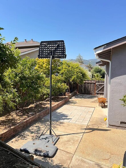 Building Photo - 6976 Claywood Way
