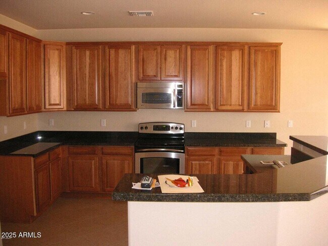 Building Photo - 14088 W Aster Dr