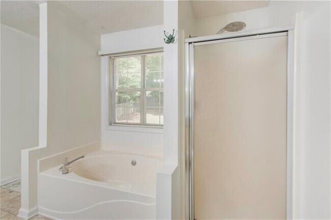 Building Photo - 3029 Clove Tree Ln