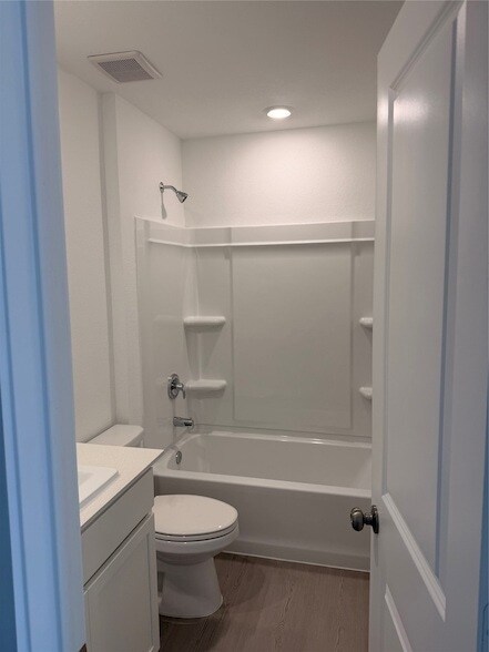 Building Photo - 20150 Green Mallard St