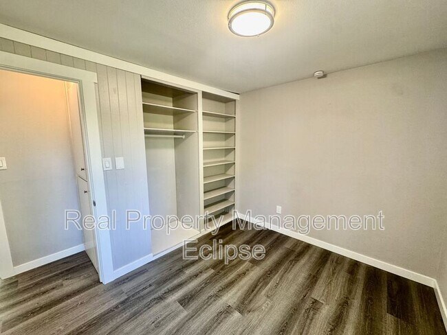 Building Photo - 21901 54th Ave W