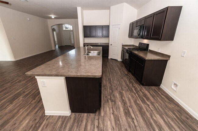 Building Photo - 29607 Clover Shore Dr