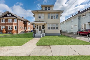 Building Photo - 123 Philippa Ave
