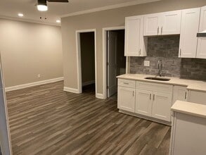 Building Photo - 1240 Biltmore Dr NE