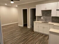 Building Photo - 1240 Biltmore Dr NE