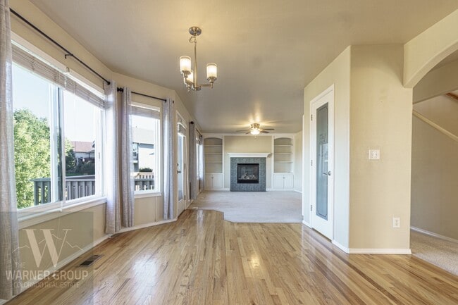Building Photo - 9631 Stoneglen Dr