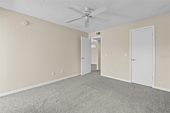 Building Photo - 5160 Conroy Rd