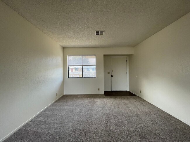 Building Photo - 9339-33 Musselman Dr.