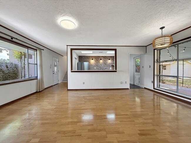 Building Photo - 4517 S Hesperides St