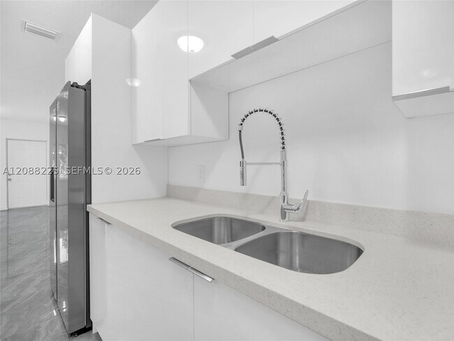 Building Photo - 2448 NW 42nd St