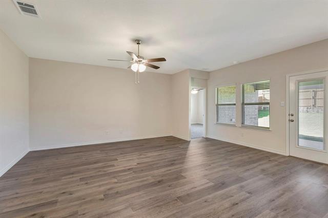 Building Photo - 2110 Hummingbird St