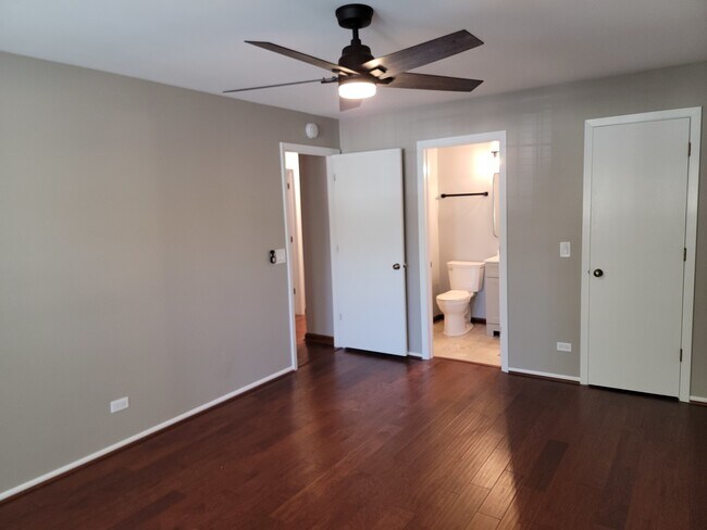 Building Photo - 102 Stirling Ln