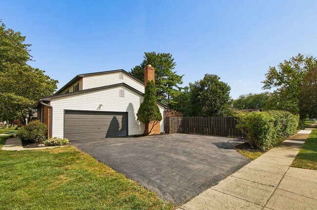 Building Photo - 1701 Moreland Dr