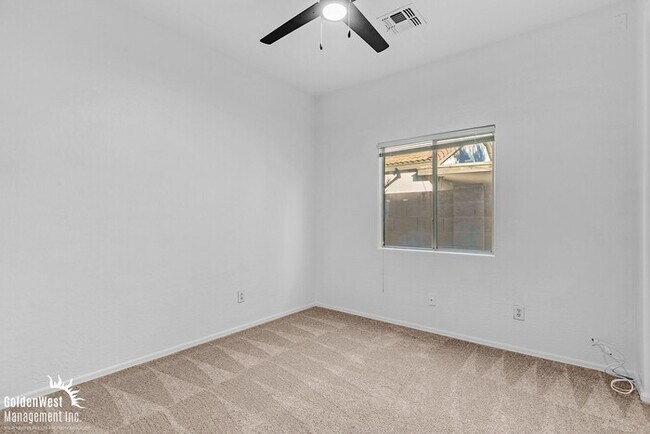 Building Photo - Updated 3Bdm 2Ba Home in Surprise!