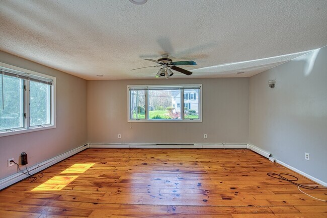 Building Photo - 1246 Somerset Ave