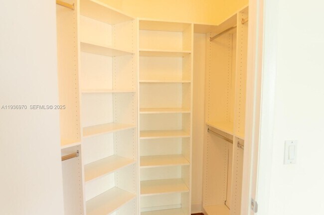 Building Photo - 18911 Collins Ave