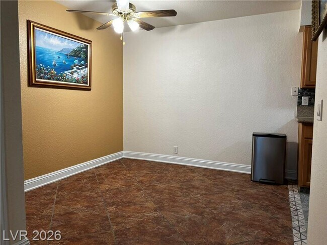 Building Photo - 3151 N Soaring Gulls Dr