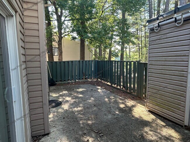 Building Photo - 4702 Walden Pond Dr