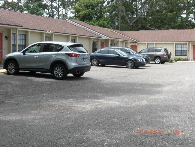 Building Photo - 7756 62nd Way N