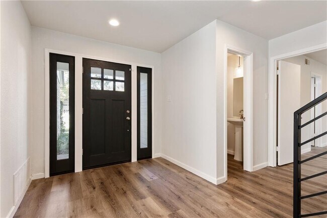 Building Photo - 12223 Cabana Ln