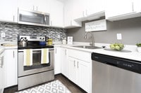 Interior Photo - Lakeridge Living