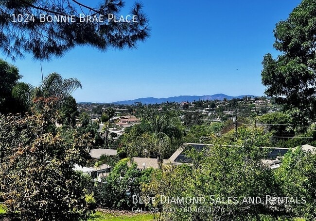 Building Photo - 1024 Bonnie Brae Pl