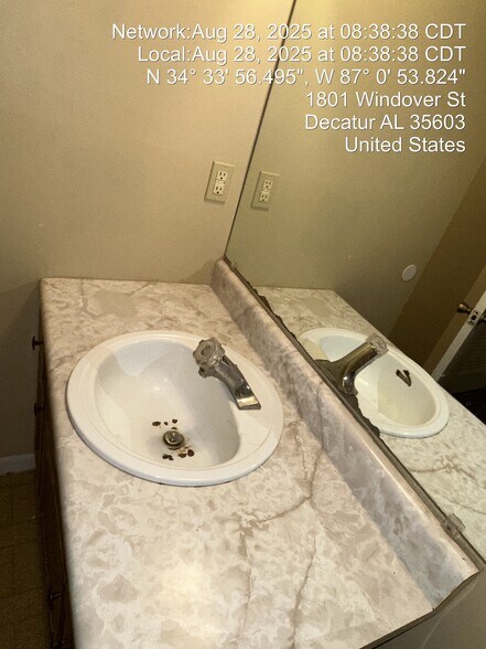 Building Photo - 1801 Windover Pl SW