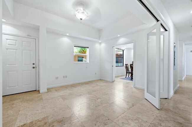 Building Photo - 1640 Presidential Way