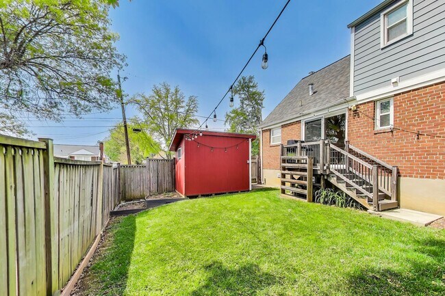 Building Photo - Coming Soon! Charming 4 Bedroom, 2 Bath Ca...