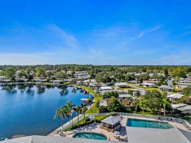 Building Photo - 124 Hibiscus Dr