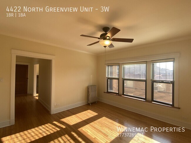 Building Photo - 4422 N Greenview Ave