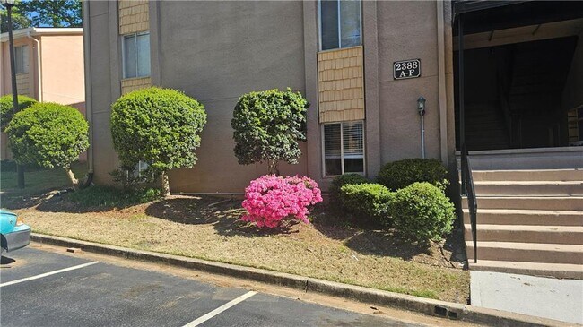 Primary Photo - 2388 Lawrenceville Hwy