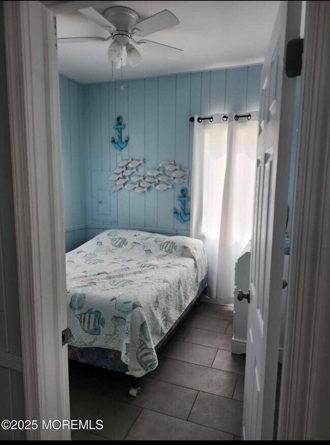 Building Photo - 23 E Surf Way