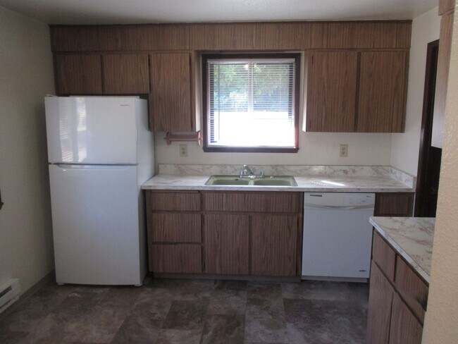 Building Photo - Paige-13104