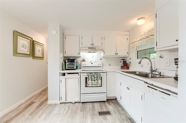 Building Photo - 24631 S Seas Blvd