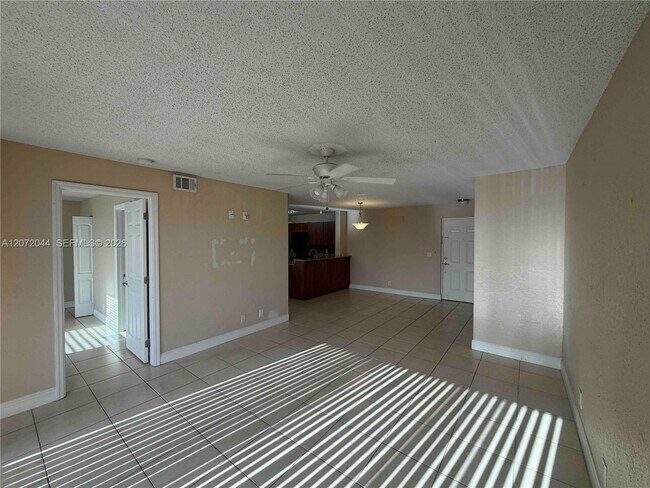 Building Photo - 5701 Riverside Dr
