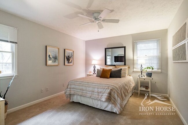 Building Photo - 130 Austin Dr