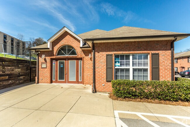 Building Photo - Willow Pointe