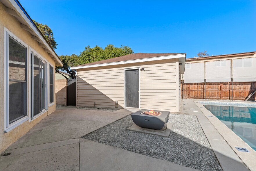 Building Photo - 4769 E Malta St