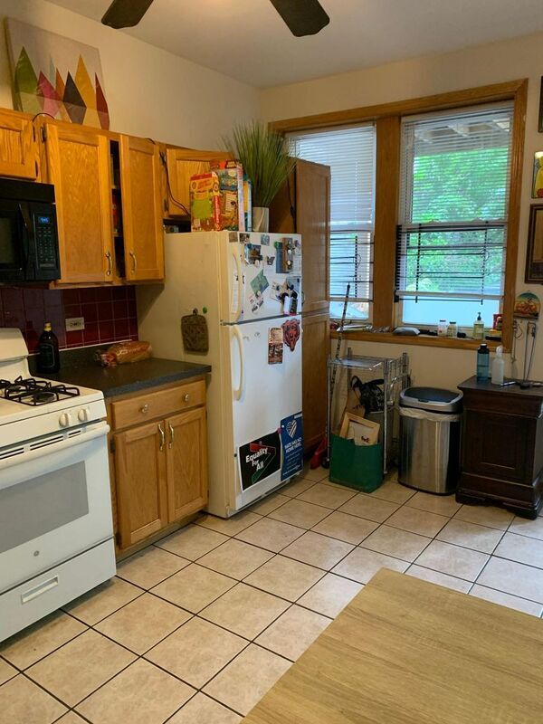 Primary Photo - 902 N California Ave
